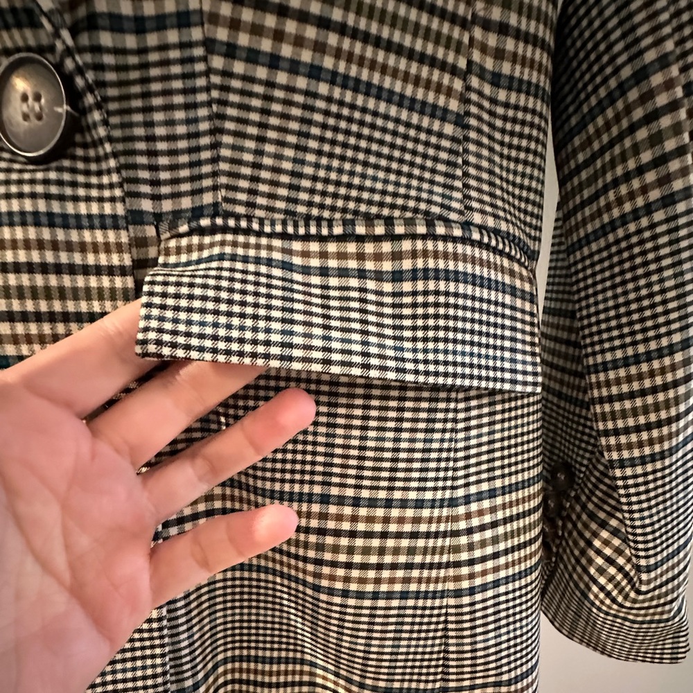 Women’s Blazer - Picture 2 of 6